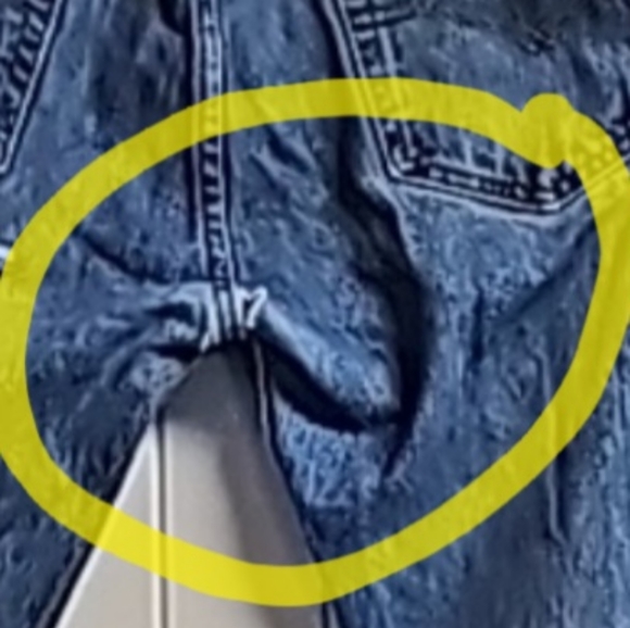 Levi's Vintage 501 Button Fly Distressed - Picture 9 of 9